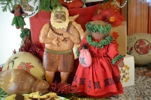 mr-and-mrs-hawaiian-santa-clause_small