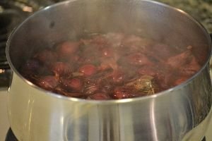 boiling pearl onions in their skins_small