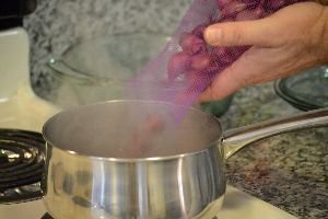 boiling the purple pearl onions on the stove top_small