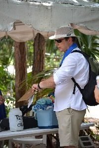 Gordon renting our kayaks_small