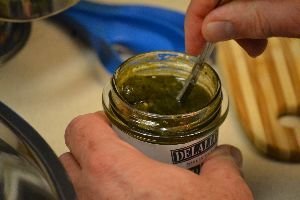 jarred pesto_small