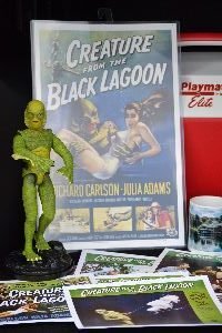 poster in trunk_small