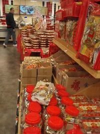 gordon-checking-out-the-take-out-food_small