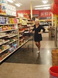 shopping-at-md-oriental-market_small