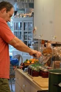 Gordon removing ready jars_small