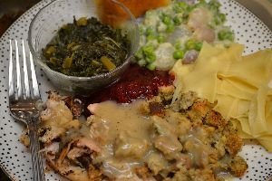 julies-christmas-plate-2016_small