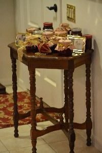 gifts-by-the-door_small