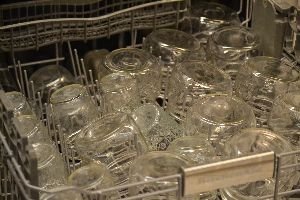 washing jars in the dishwasher_small