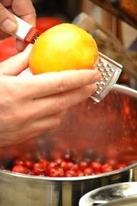 zesting-the-florida-naval-oranges_small