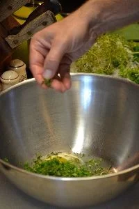 making the Mummy meatloaf_small