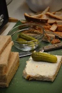 roll pickle in cream cheese on bread_small