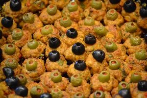 tasty mummy eyeballs_small